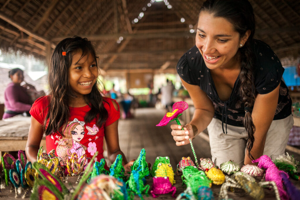 amazon delfin cruise