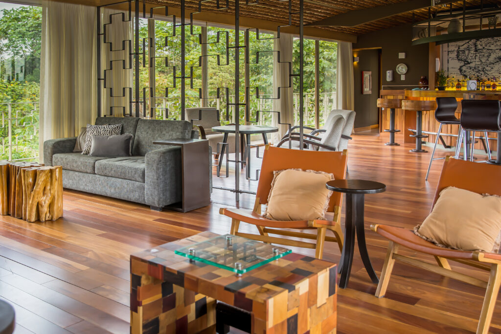 delfin amazon cruise